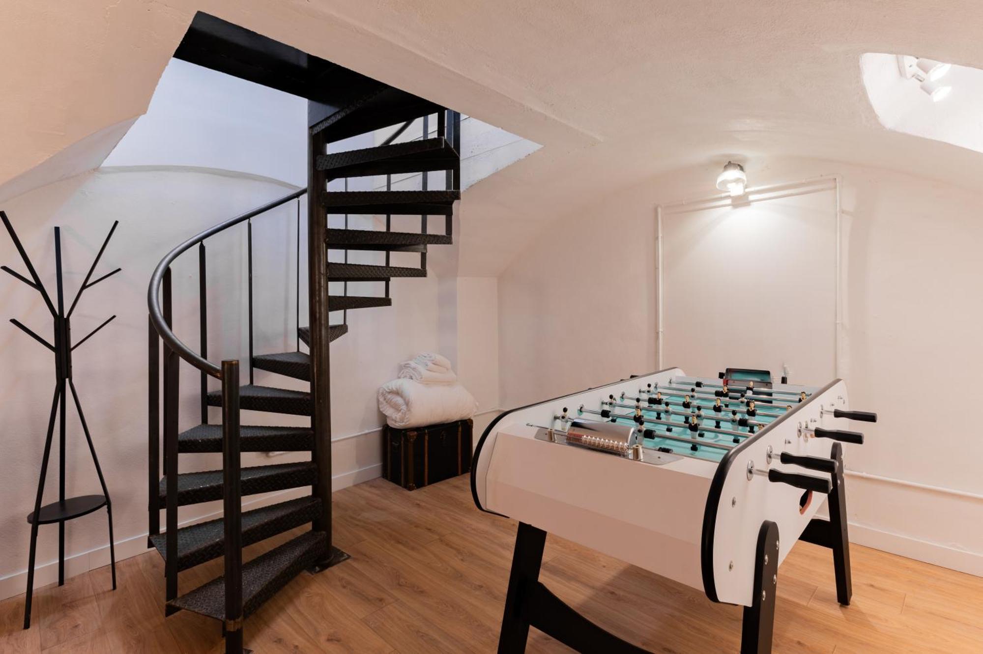 St Germain Sartre ChicSuites Paris Extérieur photo