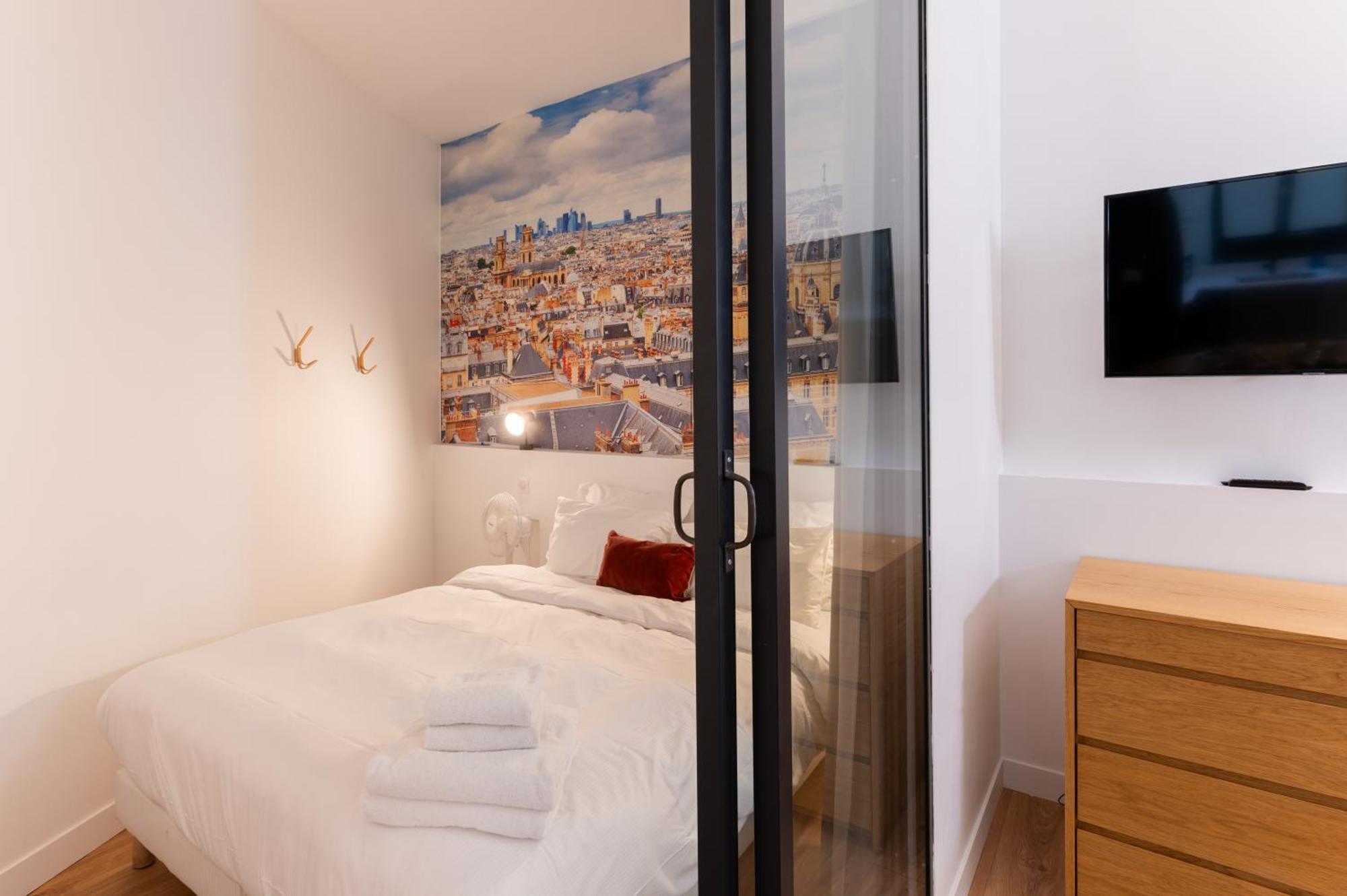 St Germain Sartre ChicSuites Paris Extérieur photo