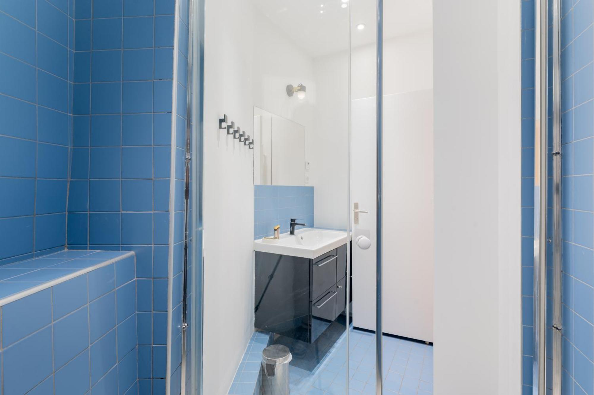 St Germain Sartre ChicSuites Paris Extérieur photo
